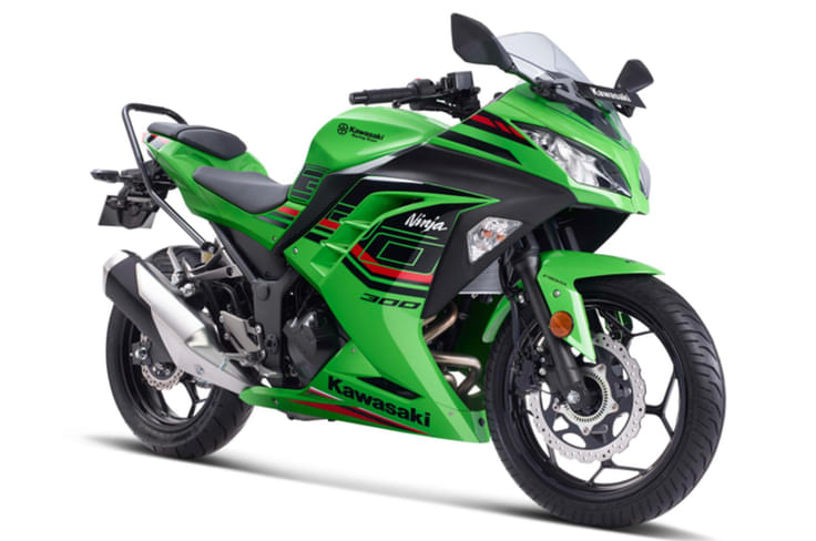 The Kawasaki Ninja 300 was updated with projector headlights and taller visor. Kawasaki Ninja 300 front three quarter static